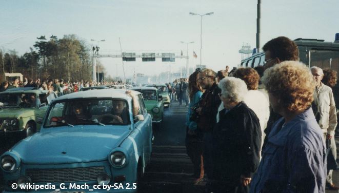 Grenzöffnung November 1989 am Autobahnkontrollpunkt Helmstedt